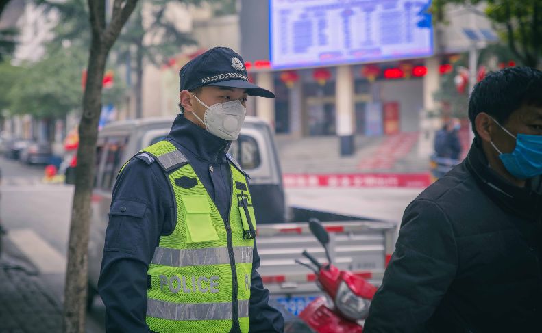 戍边民警一口吃到家乡味，边疆的温情与坚守