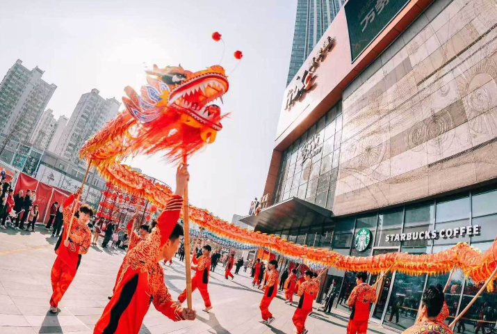 非遗“活”起来 春节更有“味”